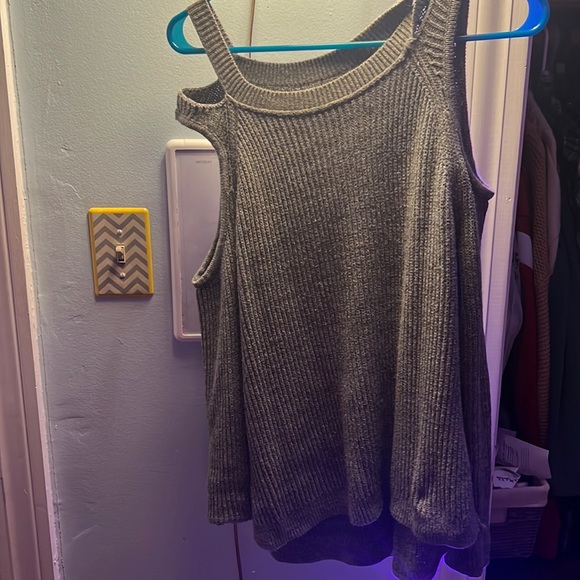 Hollister Sweaters - Sweater.